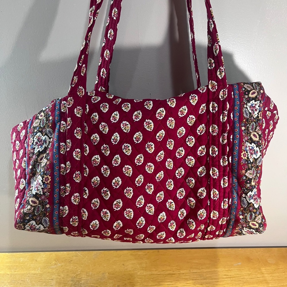 Vtg Vera Bradley Red Leaf Pattern Quilted Cotton Duffel Travel Bag Burgundy
